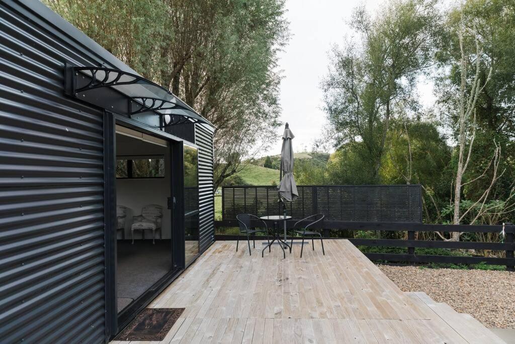 شقة Bombay Hills Modern Retreat أوكلاند المظهر الخارجي الصورة